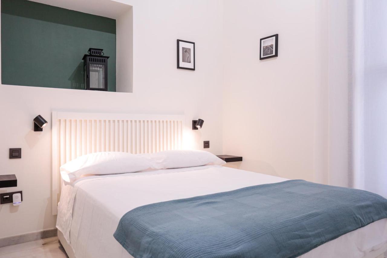 Monkeys Apartments Cervantes Seville Luaran gambar