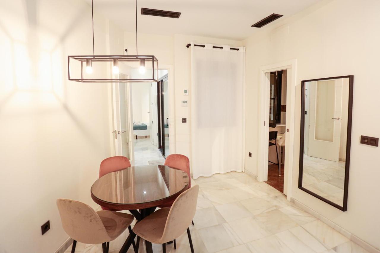 Monkeys Apartments Cervantes Seville Luaran gambar