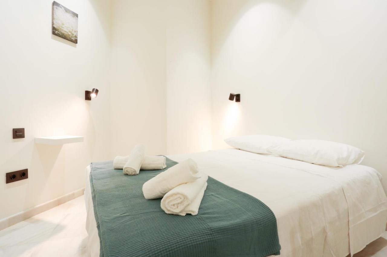 Monkeys Apartments Cervantes Seville Luaran gambar