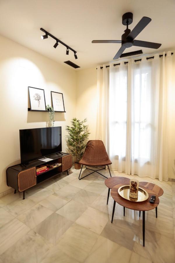 Monkeys Apartments Cervantes Seville Luaran gambar