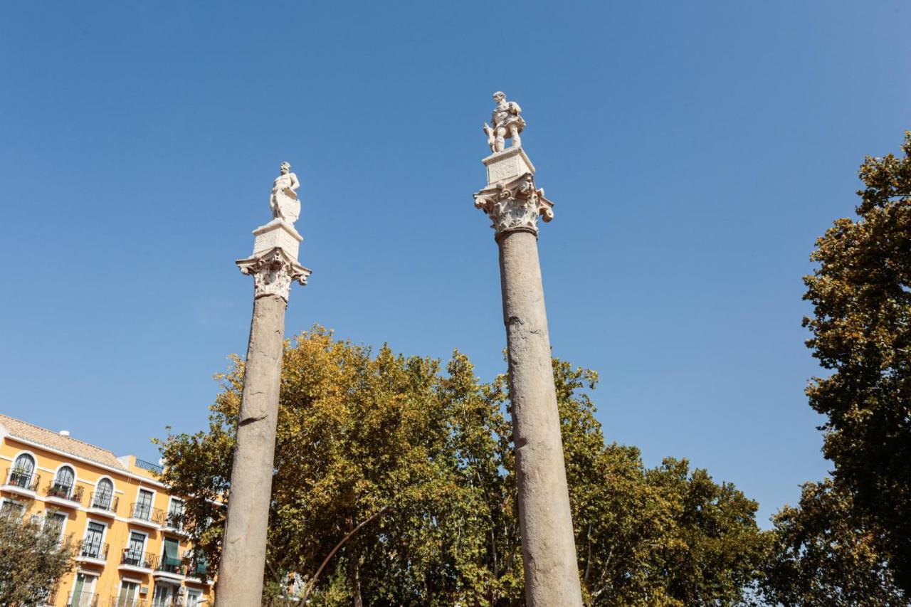 Monkeys Apartments Cervantes Seville Luaran gambar