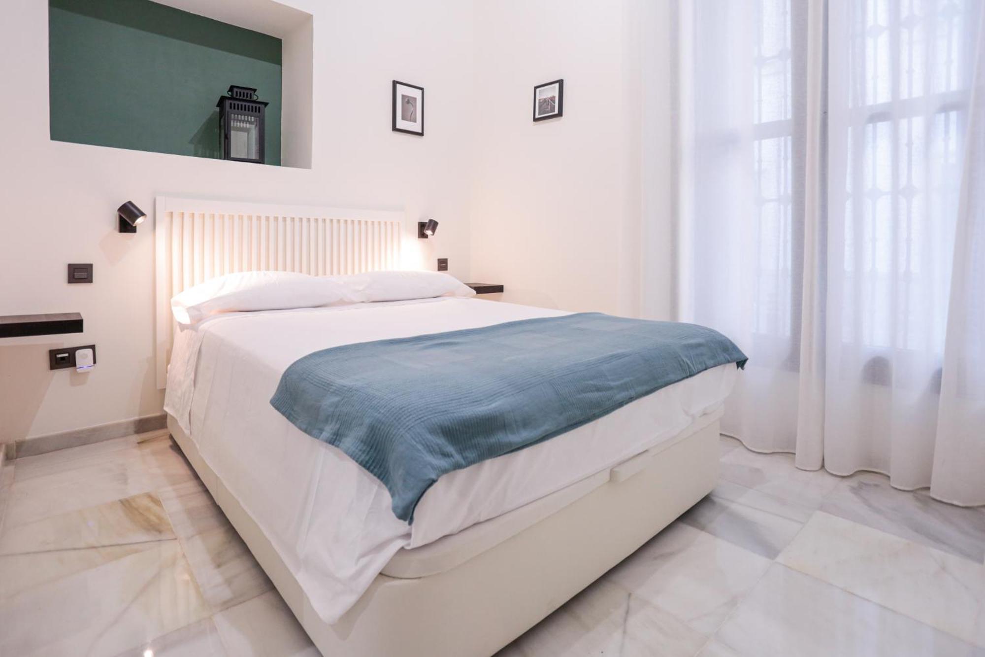 Monkeys Apartments Cervantes Seville Luaran gambar