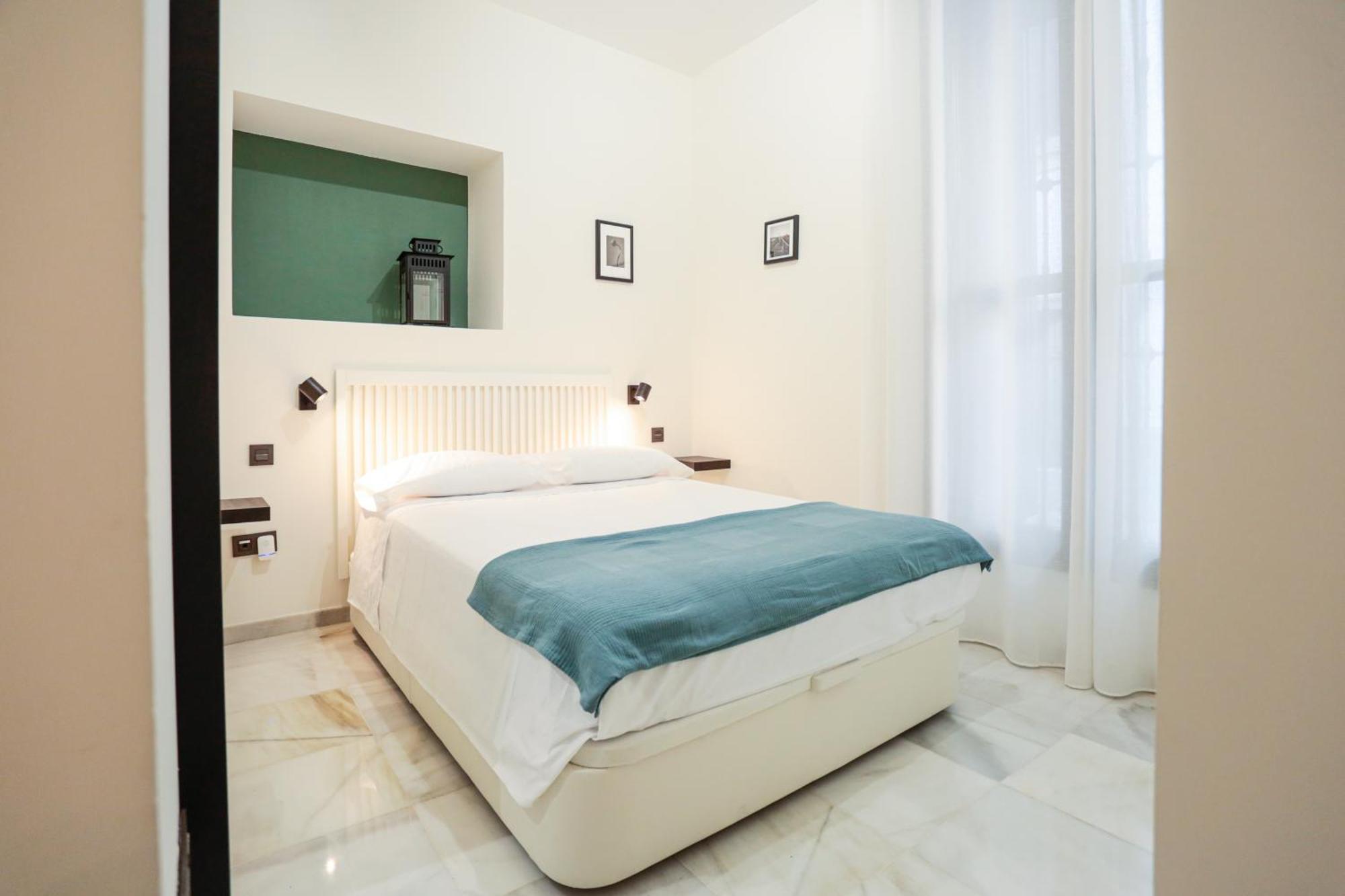 Monkeys Apartments Cervantes Seville Luaran gambar