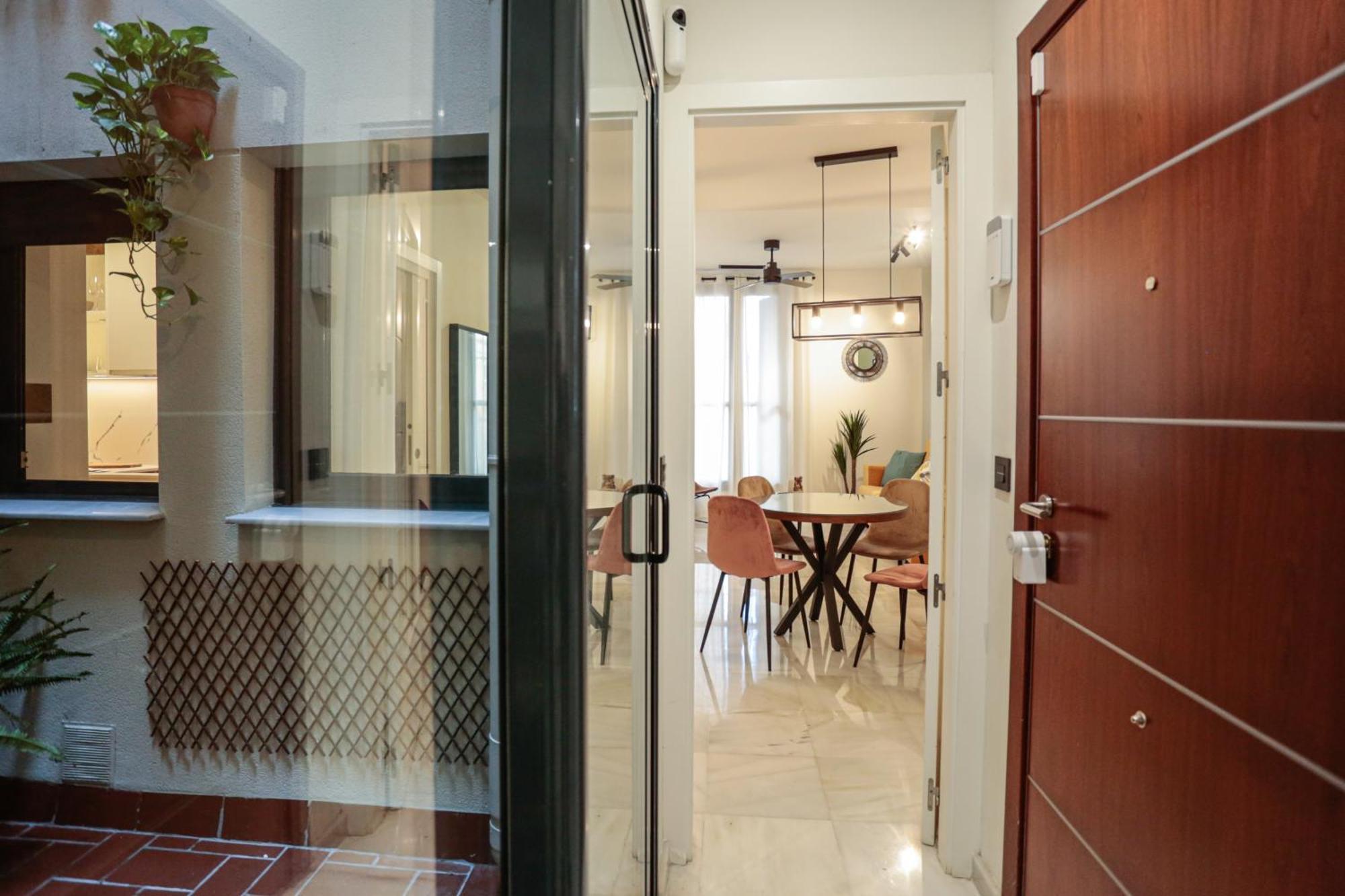 Monkeys Apartments Cervantes Seville Luaran gambar